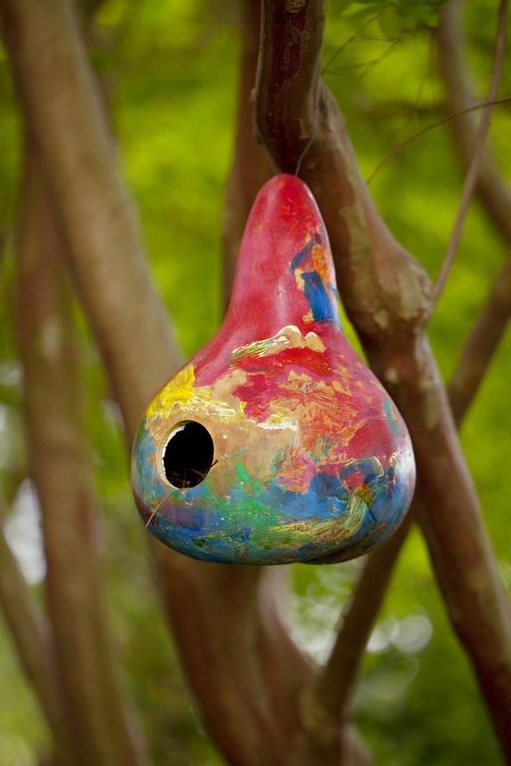 Decorative gourd birdhouses